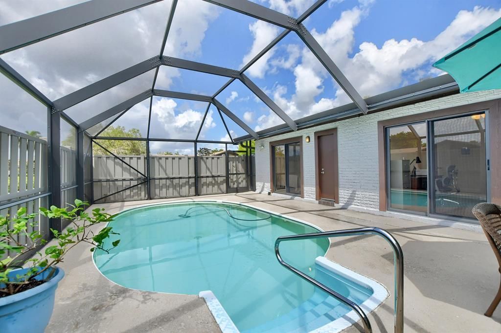 Photo of 9879 Boca Gardens Trail #D, Boca Raton, FL 33496 (MLS # R10883340)