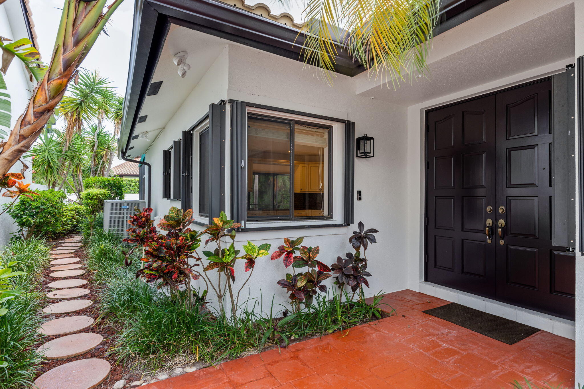 6517 Via Rosa, Boca Raton, FL, 33433/$748,000 3 6517 Via Rosa