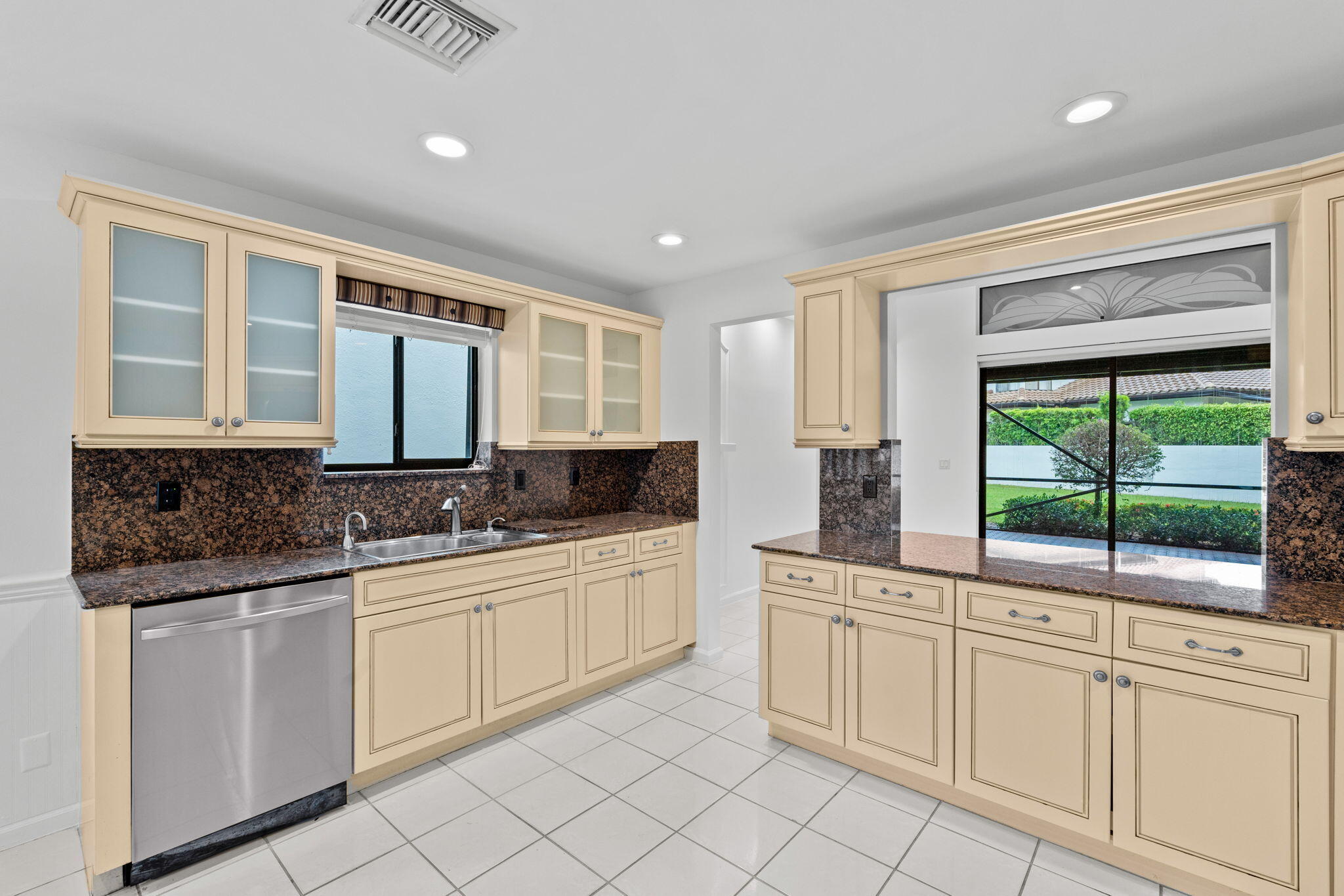 VILLA FLORA AT BOCA POINTE - Residential