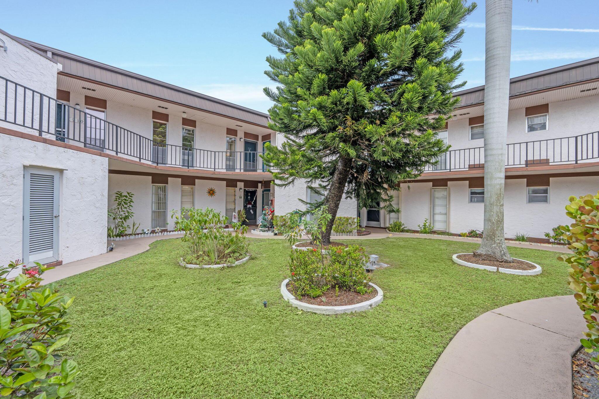 GREENWAY VILLAGE COND NOR - Residential