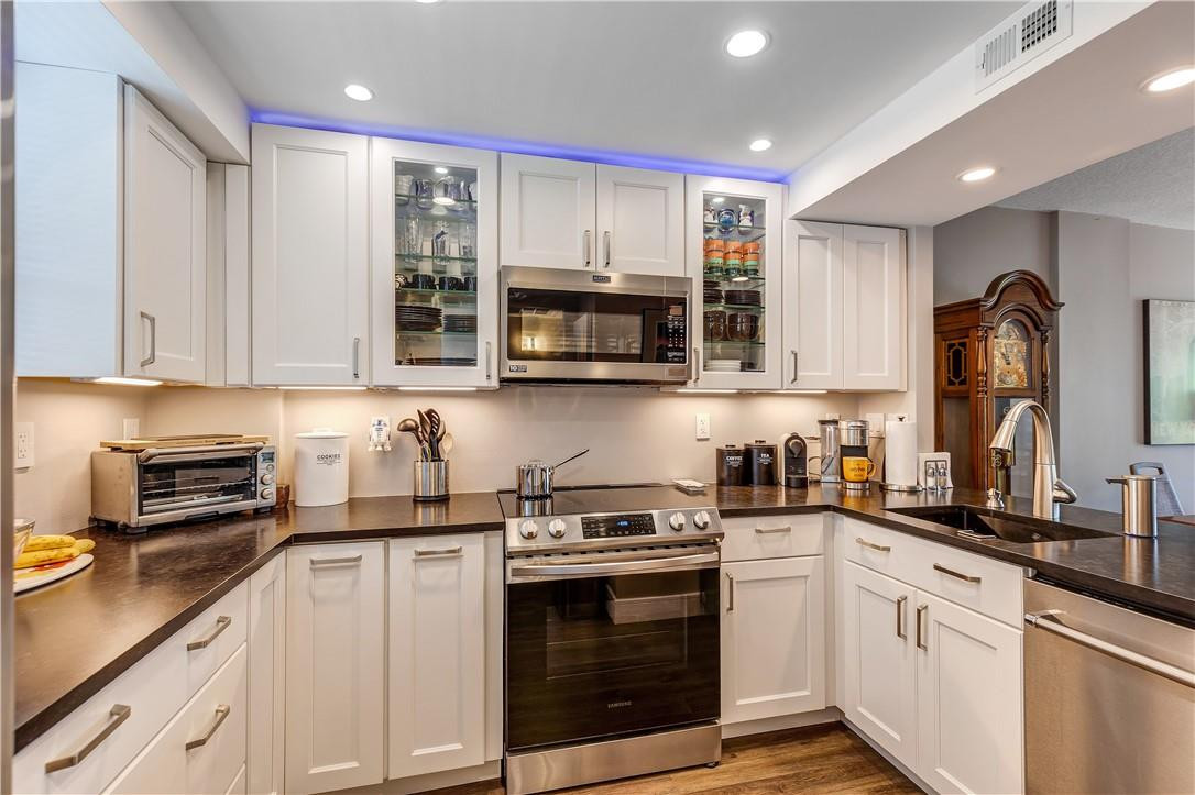 Royal Park Condominium - Residential