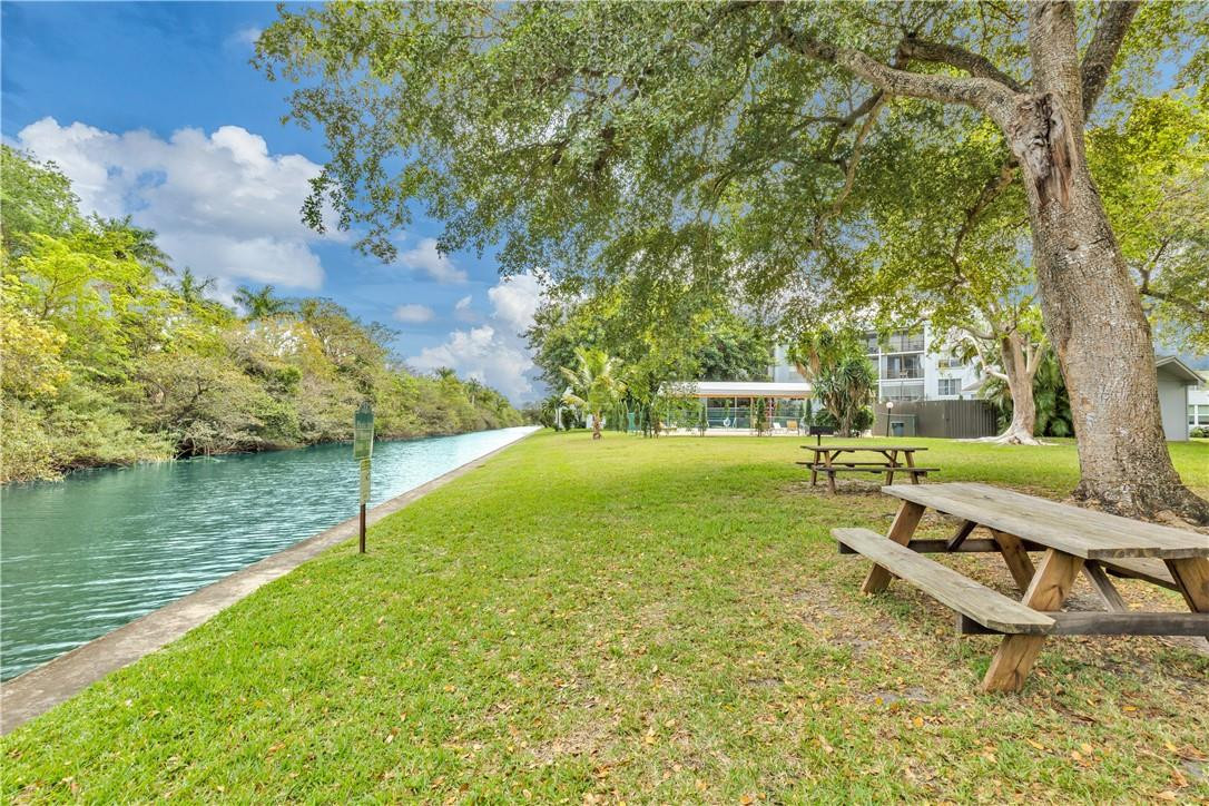 Royal Park Condominium - Residential
