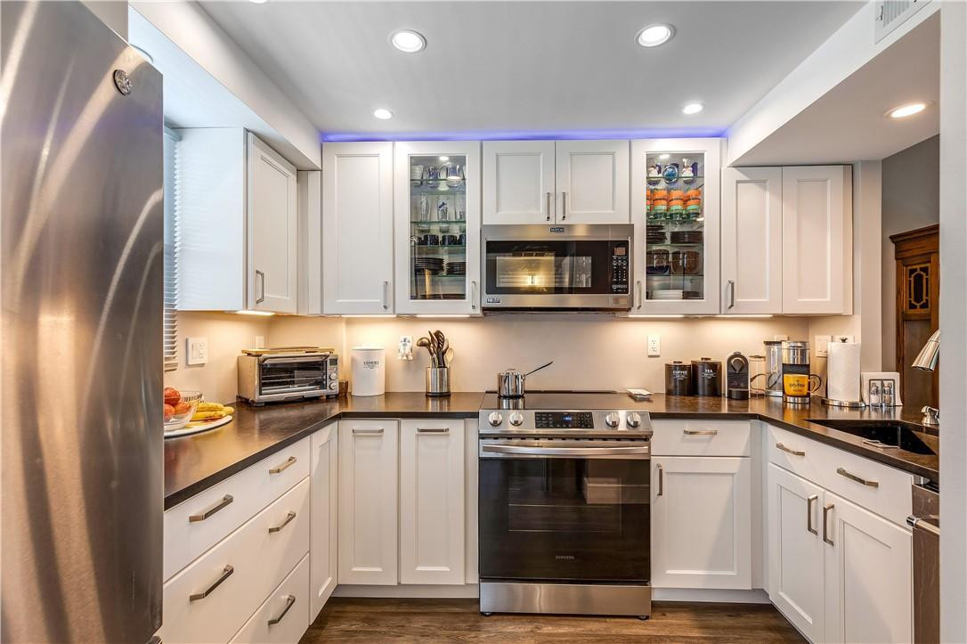 Royal Park Condominium - Residential