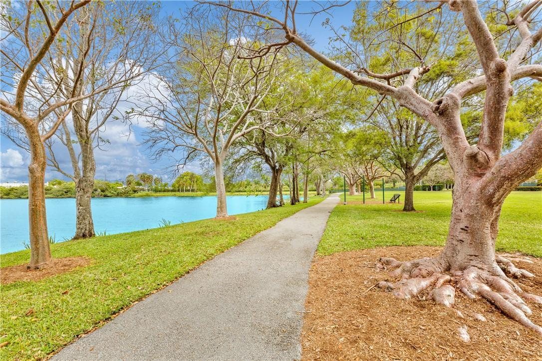Royal Park Condominium - Residential