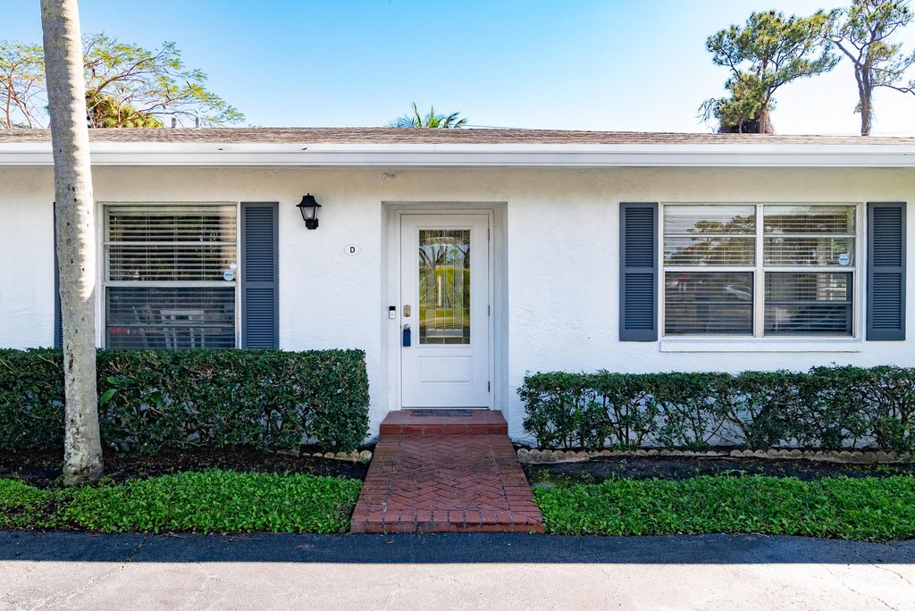 Photo of 5160 Petal Place #D, Delray Beach, FL 33484 (MLS # R11167696)