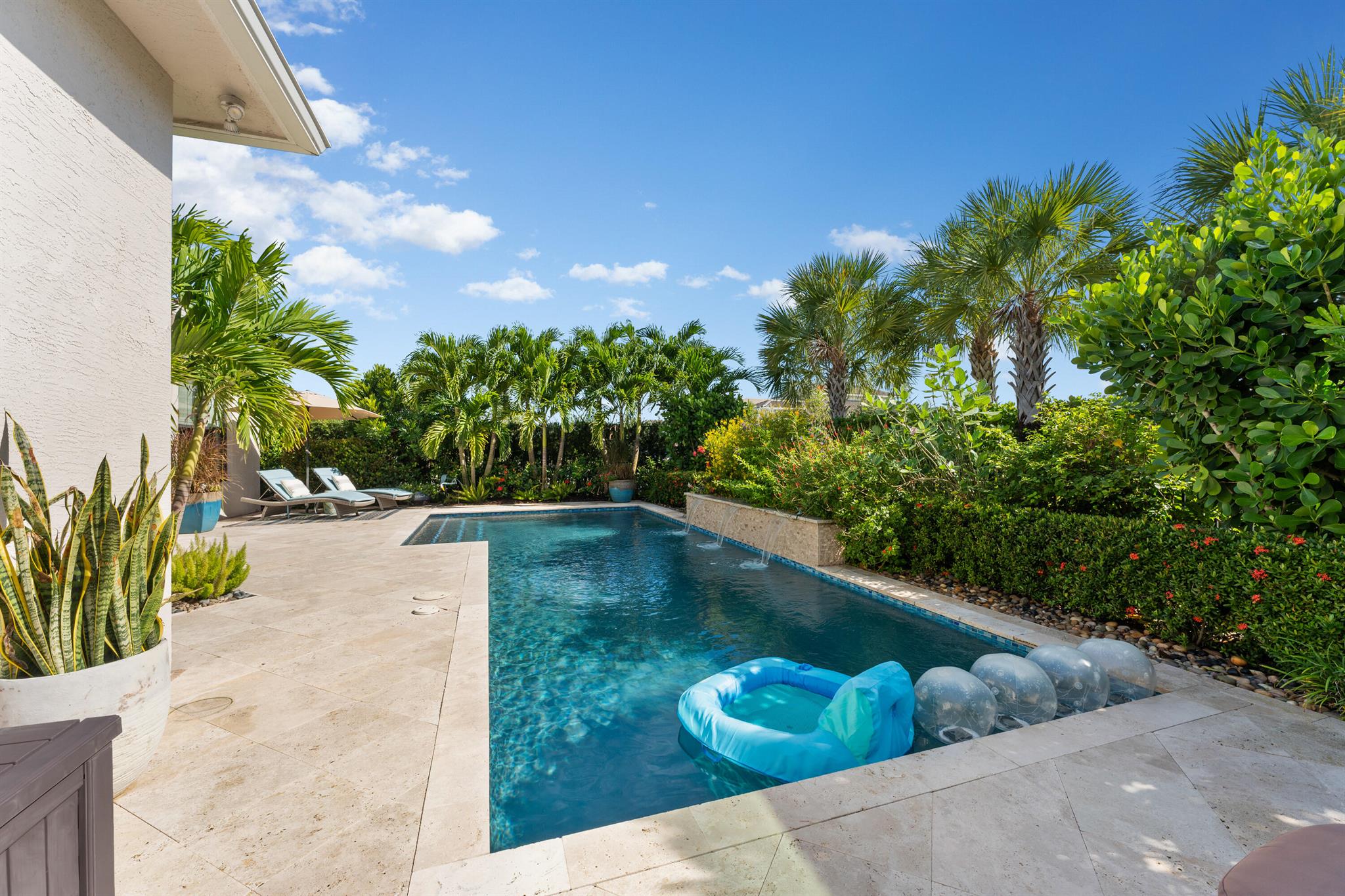 CRESSWIND PALM BEACH - Residential
