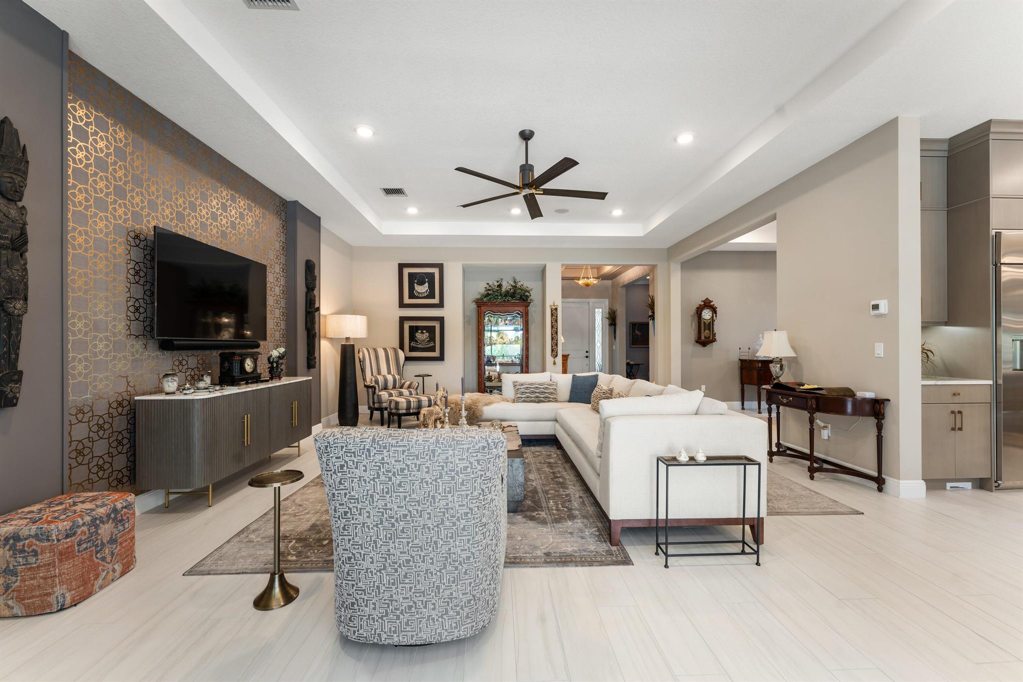 CRESSWIND PALM BEACH - Residential
