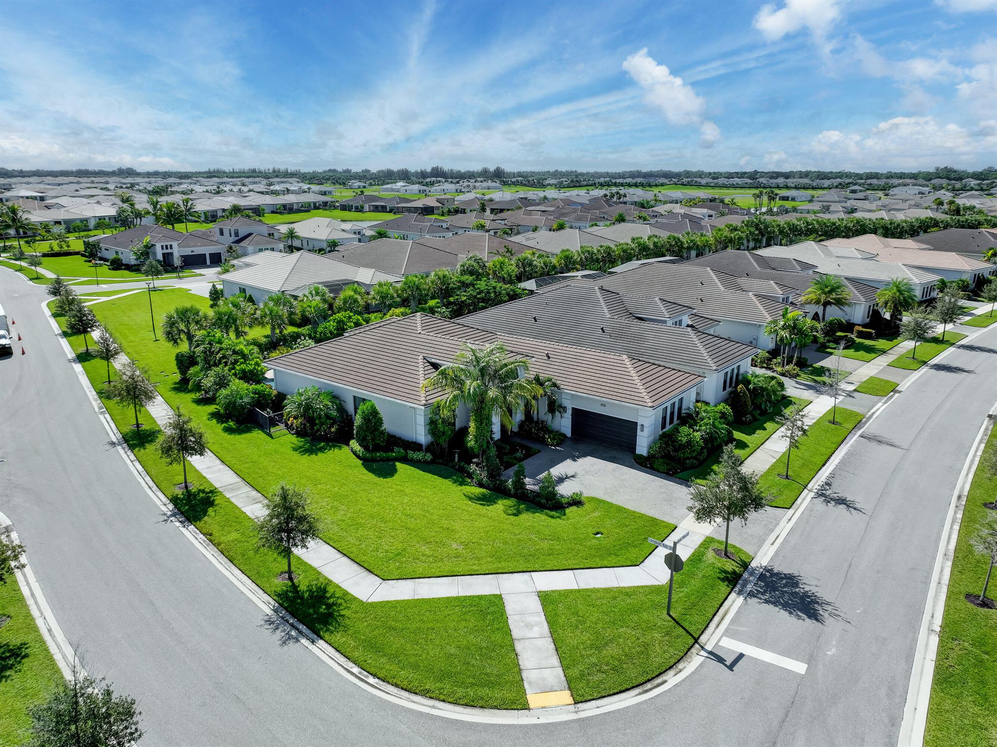 CRESSWIND PALM BEACH - Residential