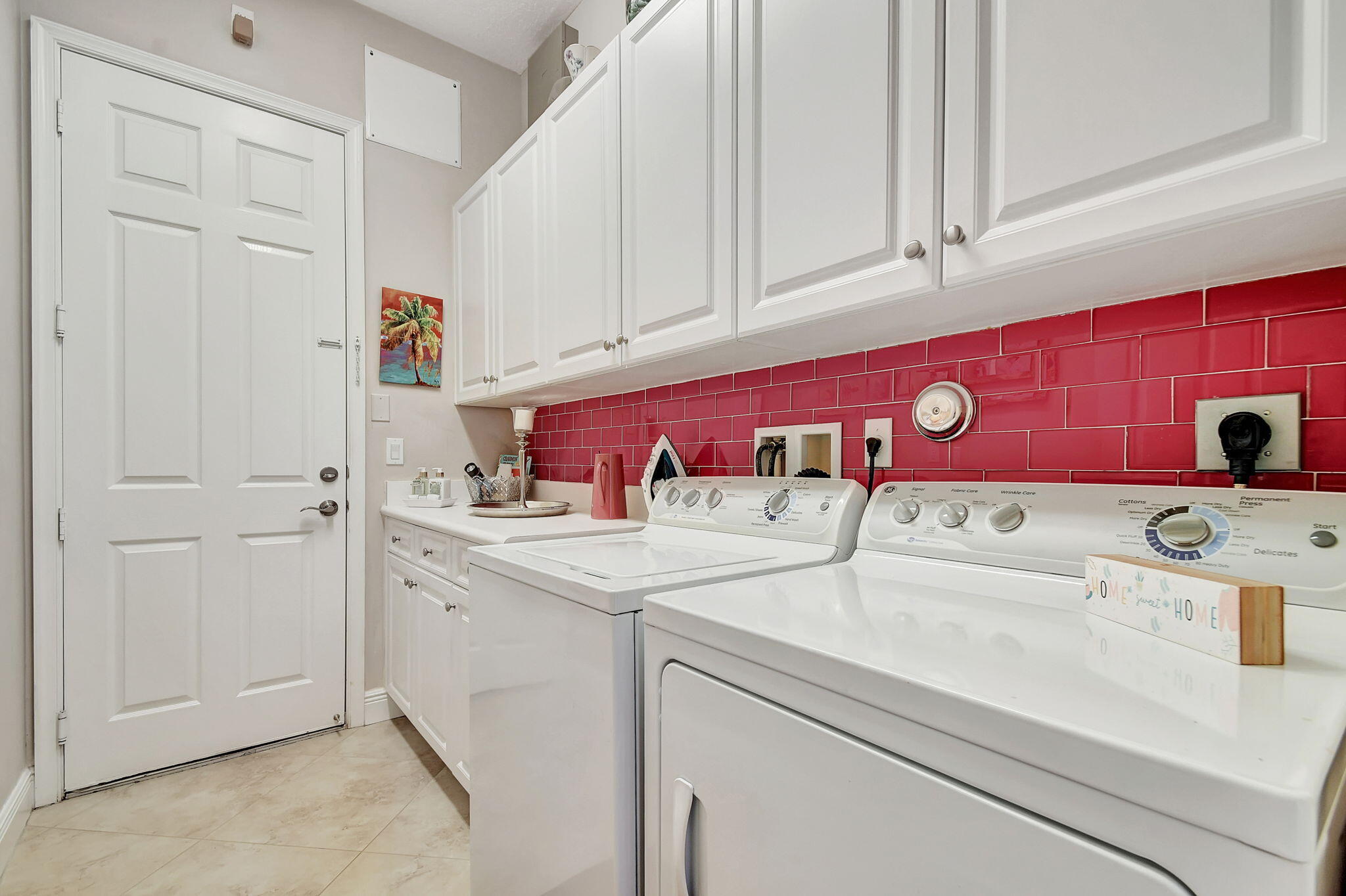 VILLAGES OF WINDSOR 1 - Residential