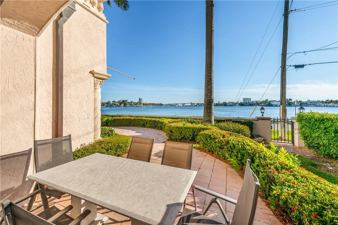 RIO VISTA ISLES - Residential