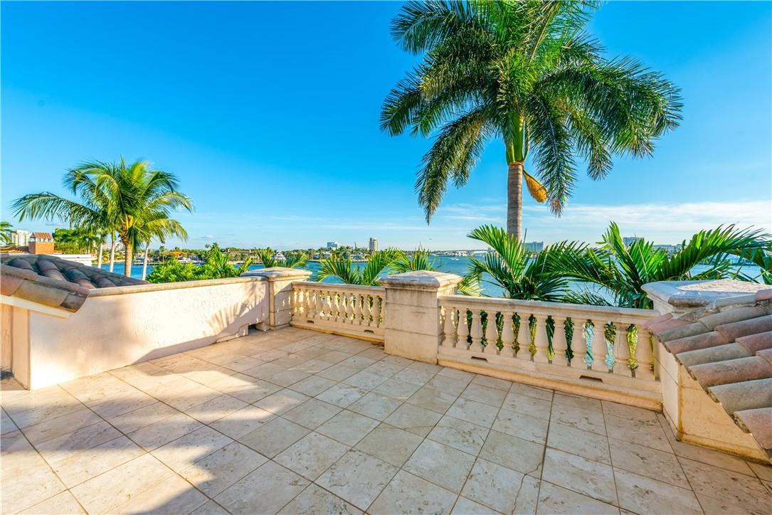 RIO VISTA ISLES - Residential