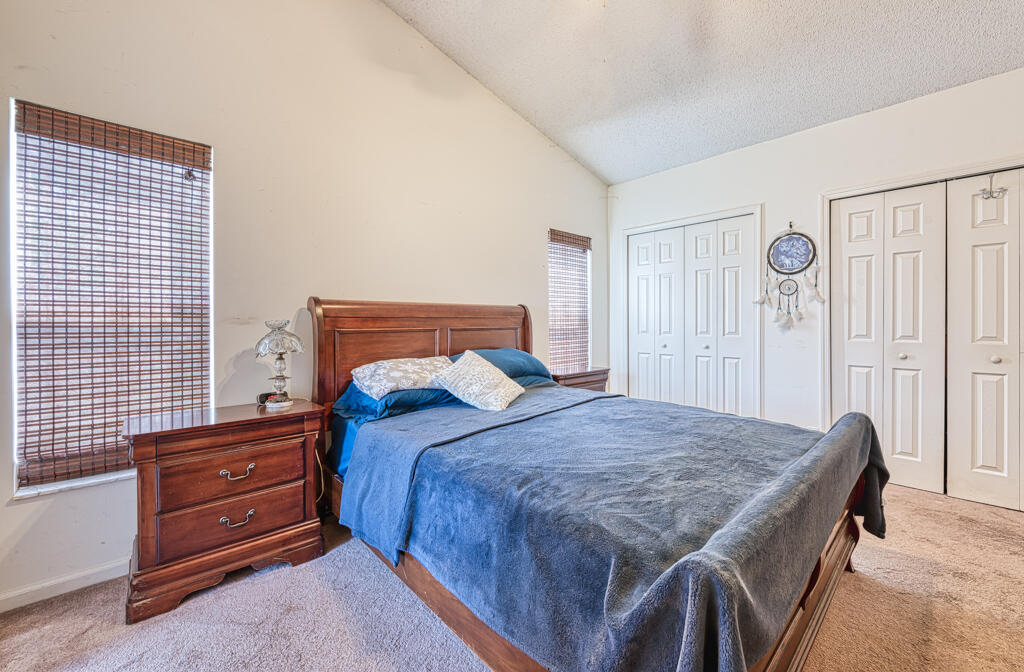 Acreage & Unrec - Residential