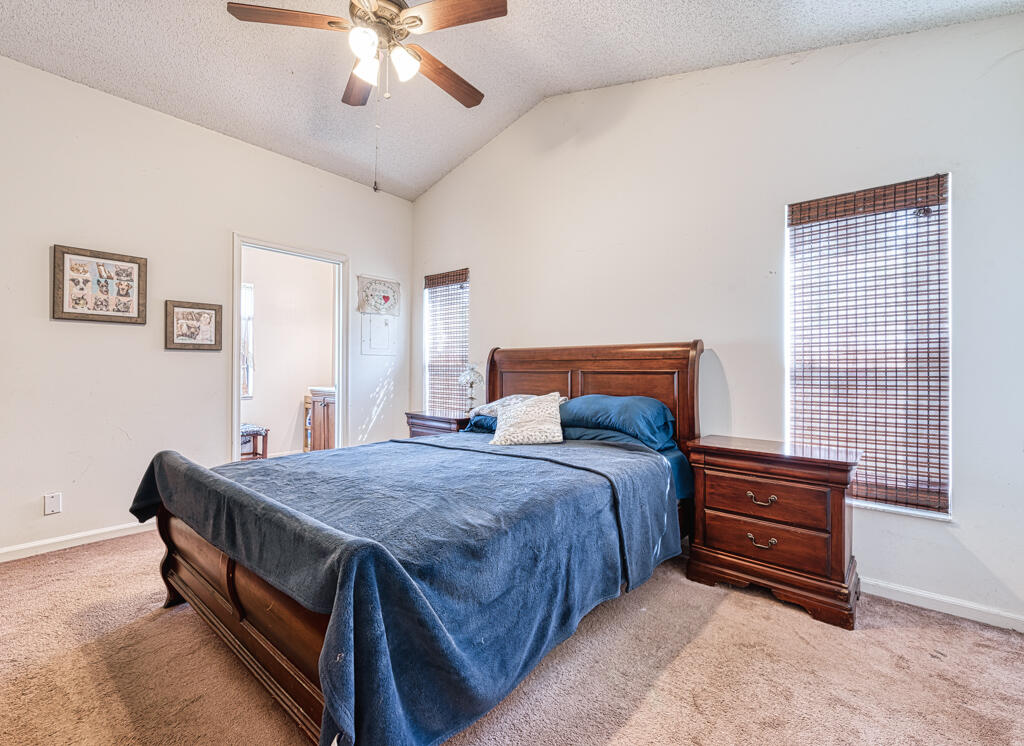 Acreage & Unrec - Residential