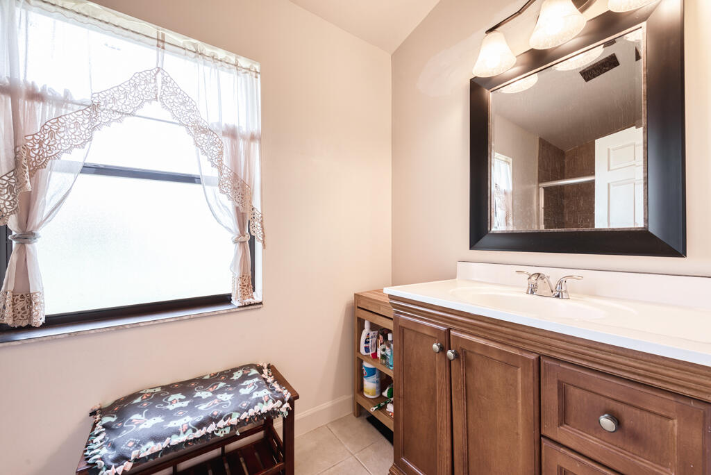 Acreage & Unrec - Residential