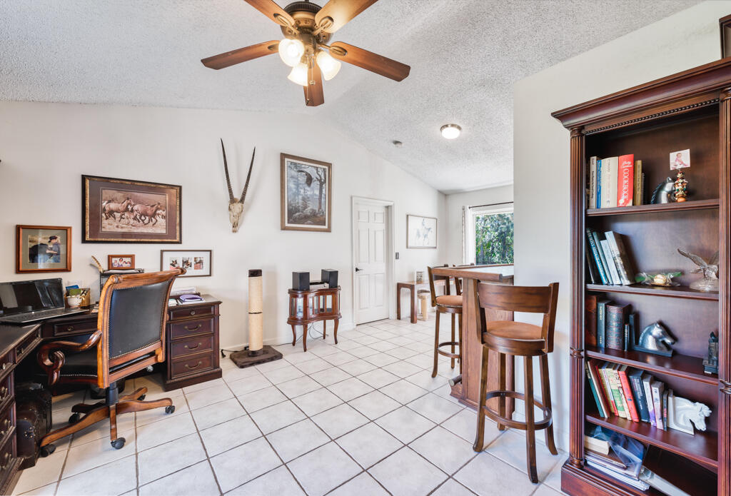 Acreage & Unrec - Residential