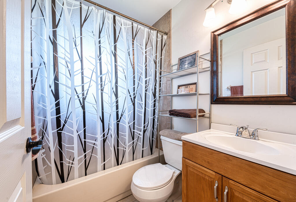 Acreage & Unrec - Residential