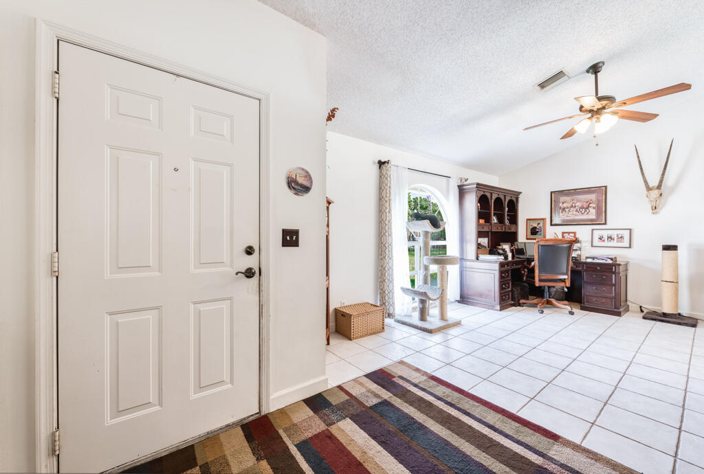 Acreage & Unrec - Residential