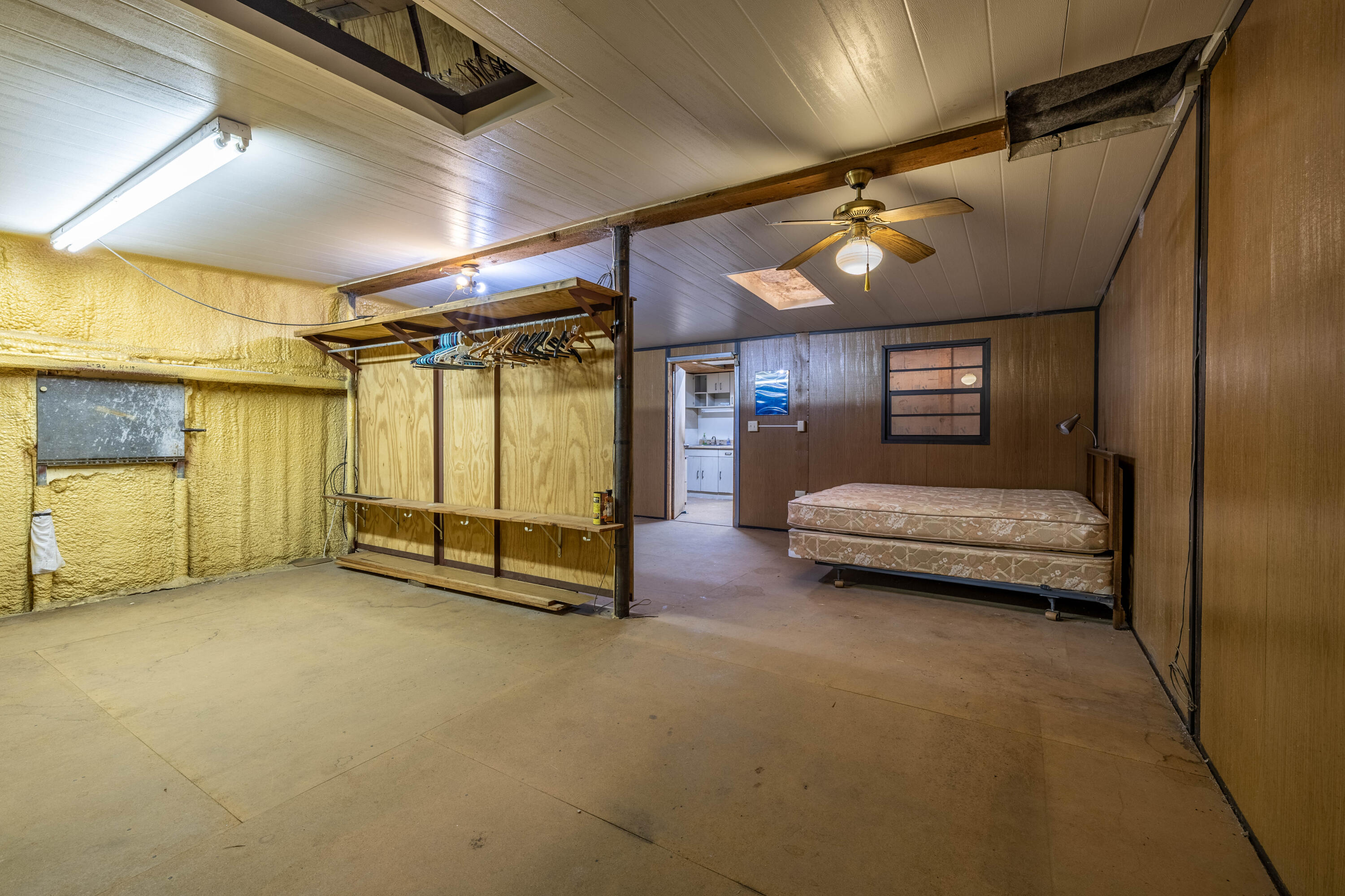 METES AND BOUNDS - Residential