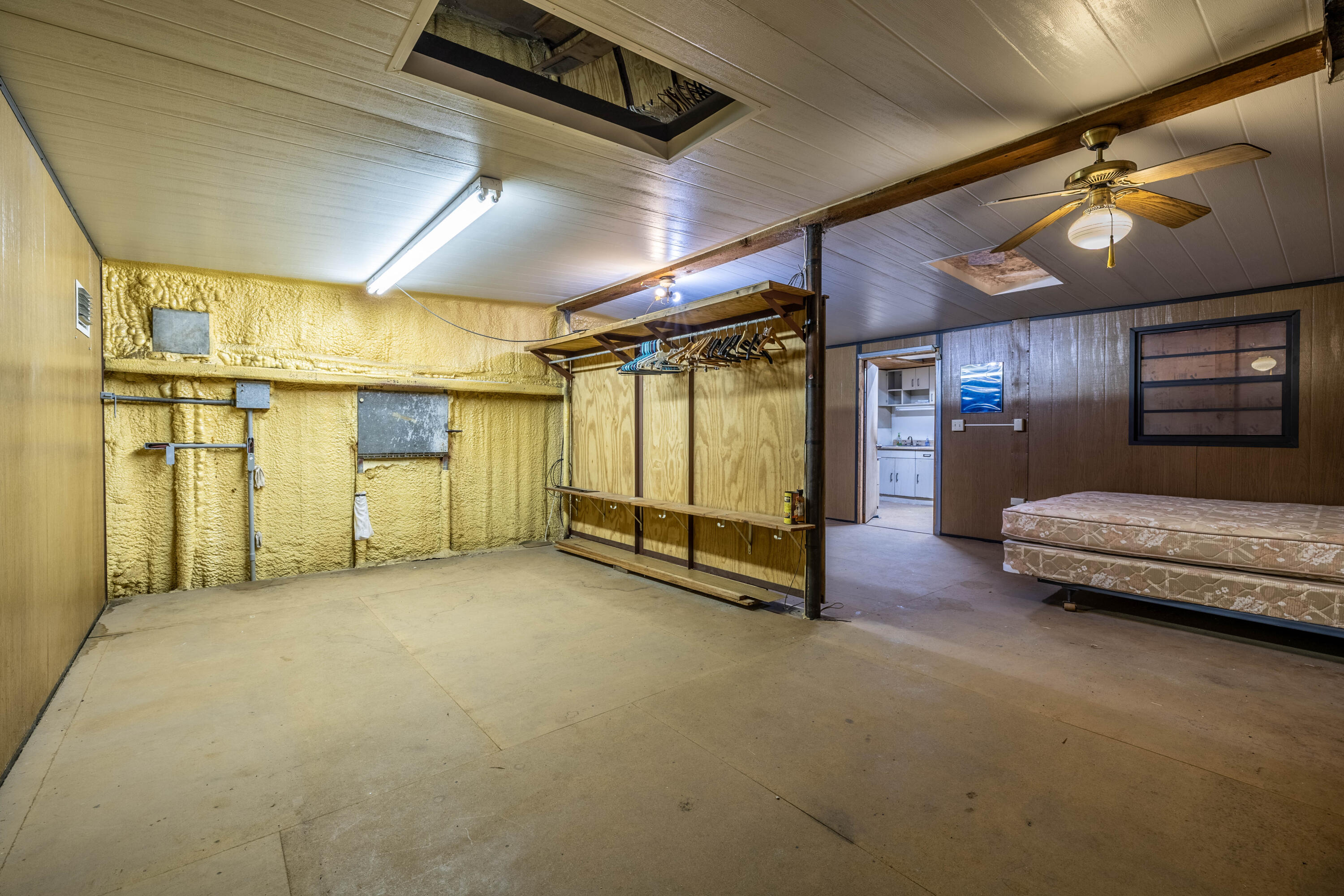 METES AND BOUNDS - Residential