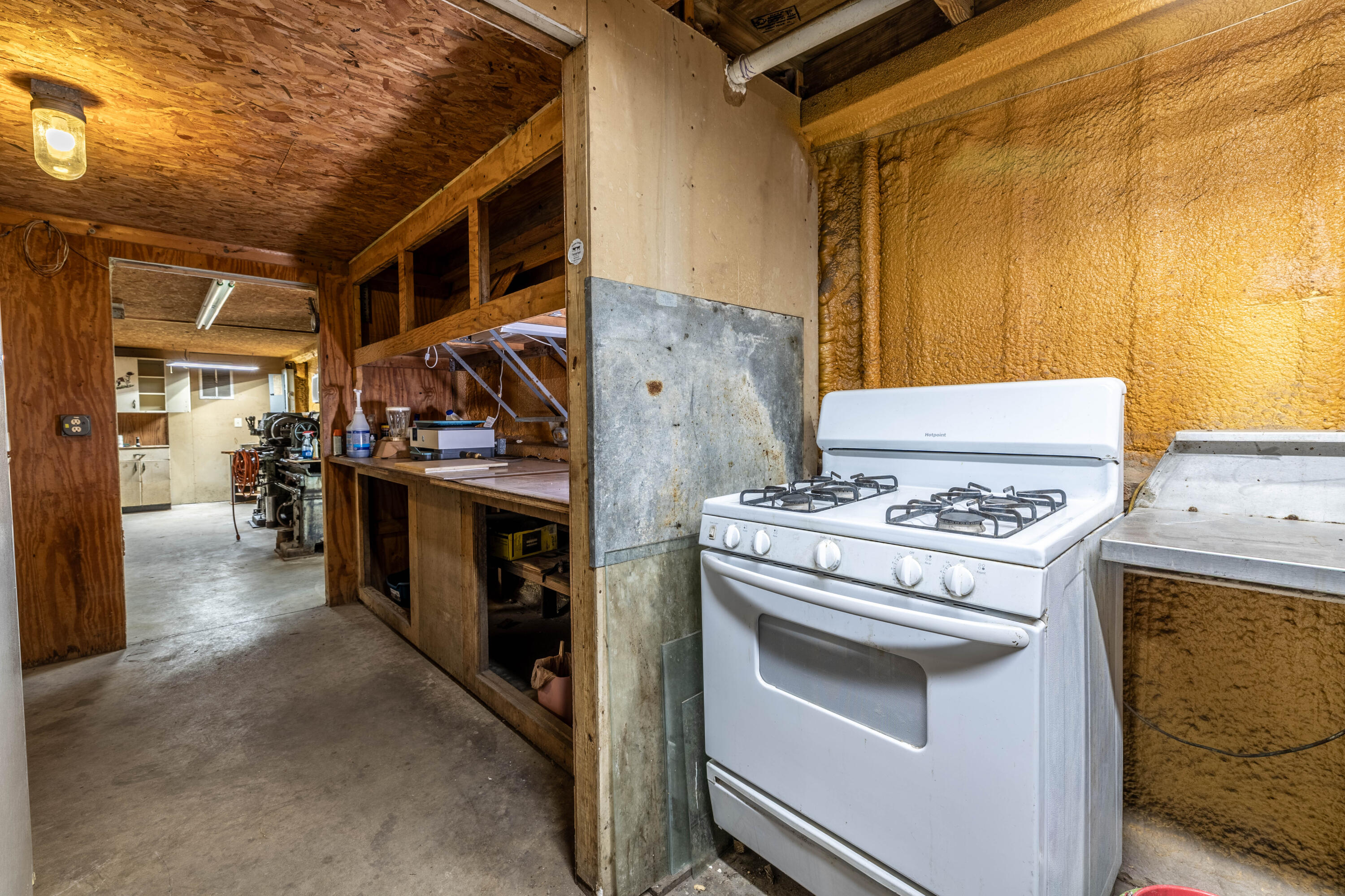 METES AND BOUNDS - Residential