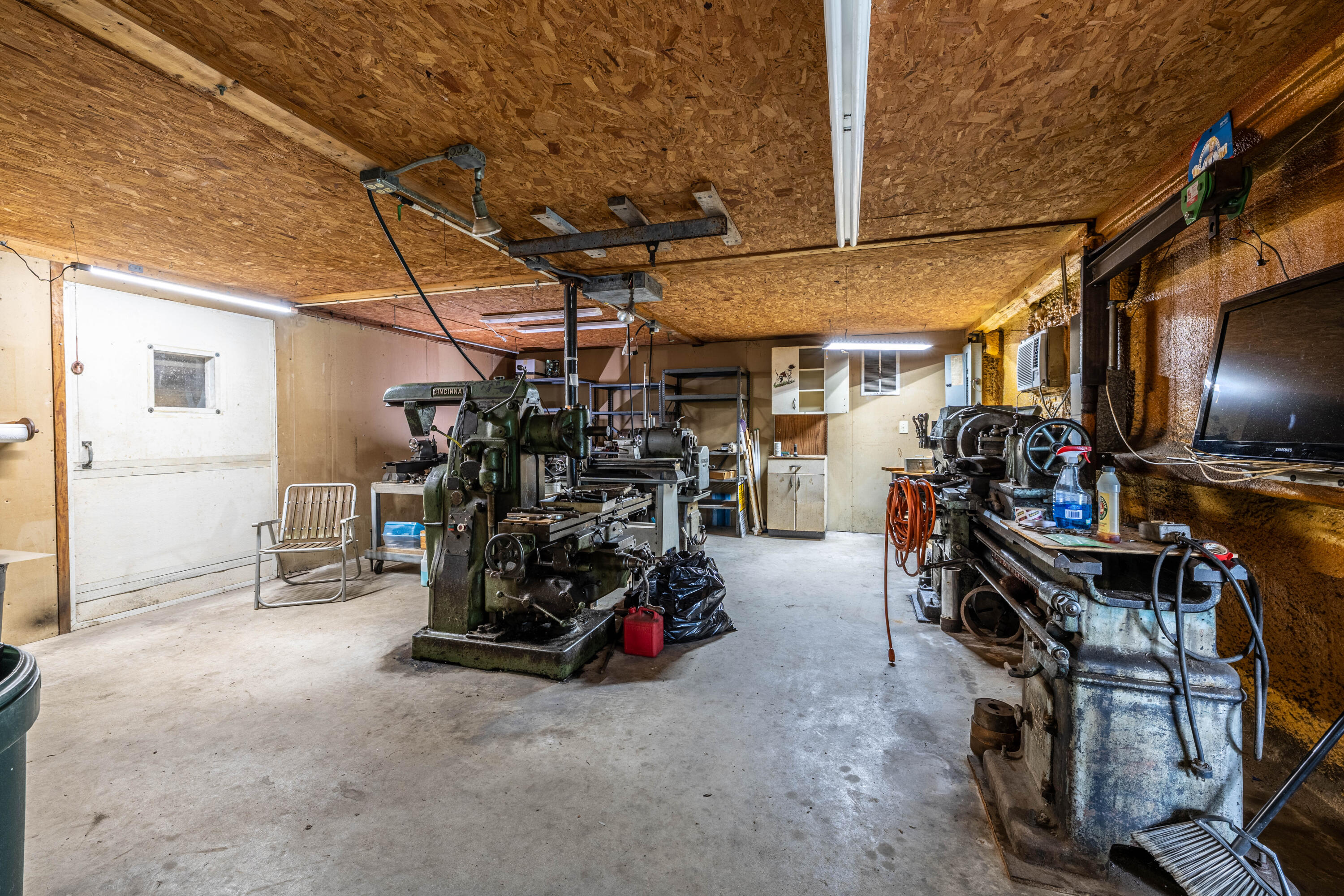 METES AND BOUNDS - Residential