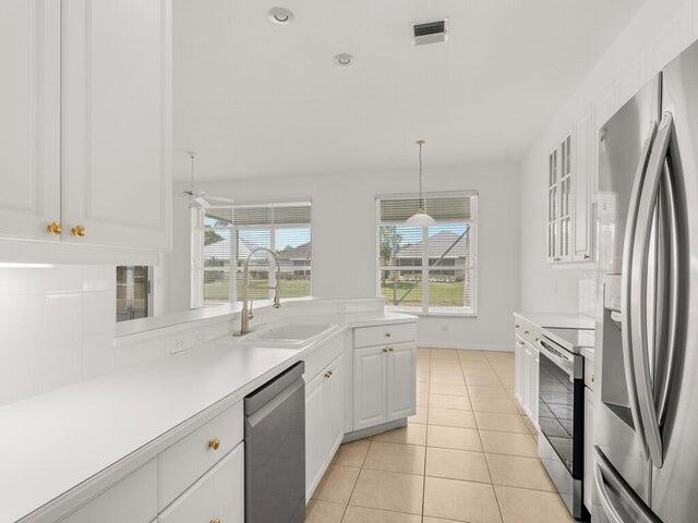 KINGS ISLE PHASE V - Residential