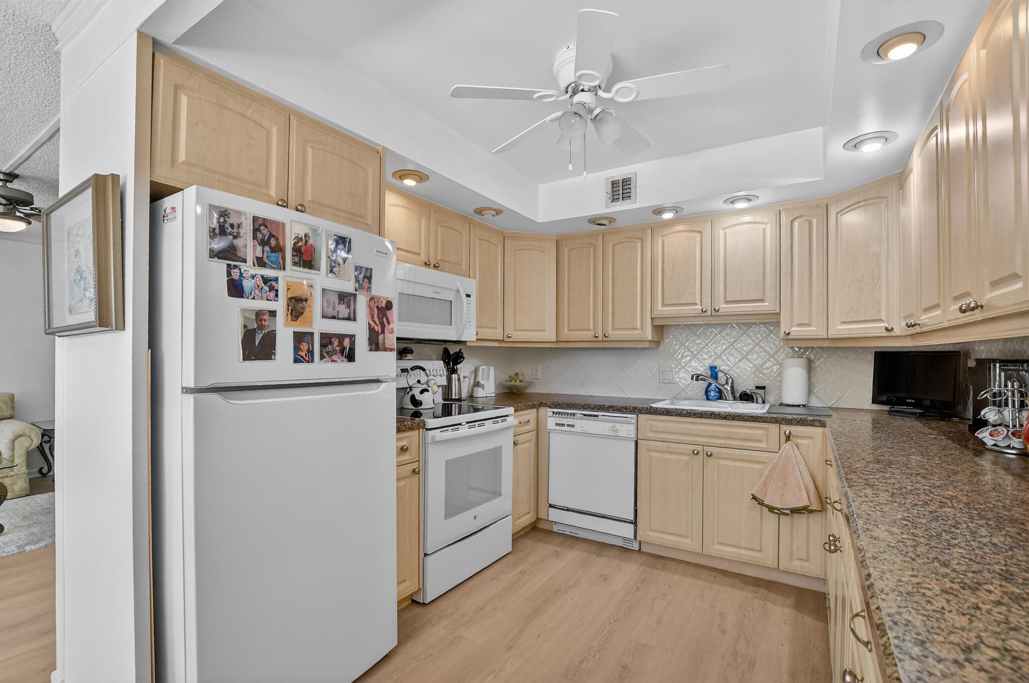 RICHMOND A CONDO - Residential