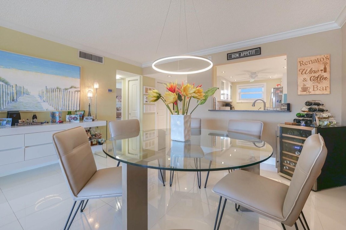 18TH HOLE AT INVERRARY - Residential