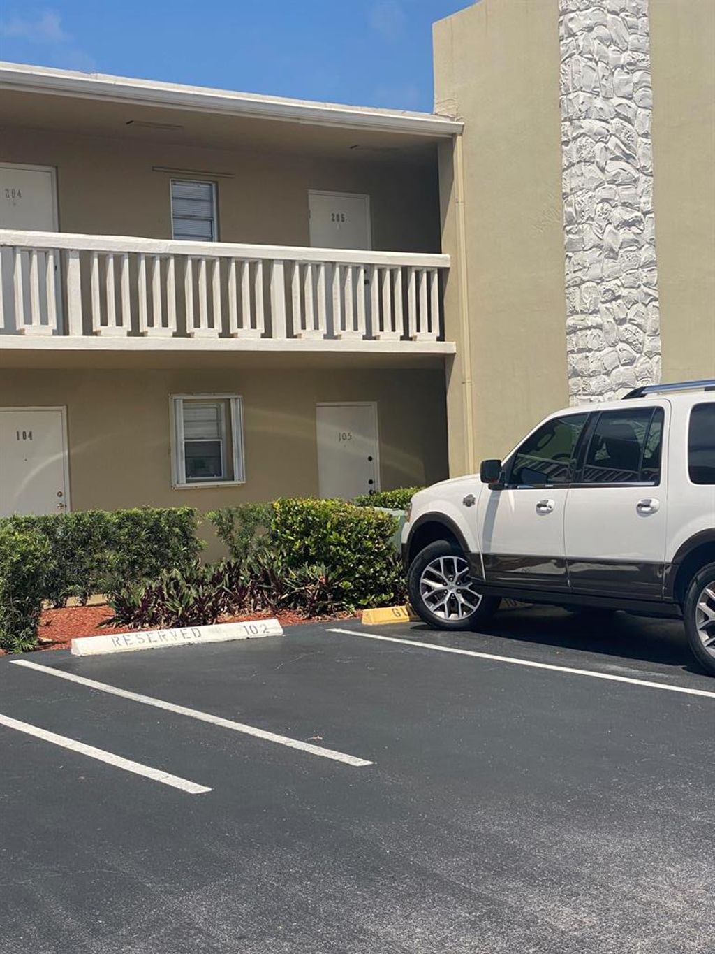 Photo of 409 Us Highway 1 #105, North Palm Beach, FL 33408 (MLS # R10707583)