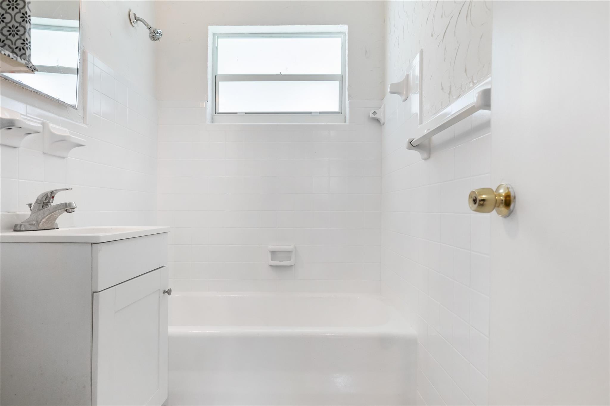 Lake Forest Sec 2 34-23 B - Residential