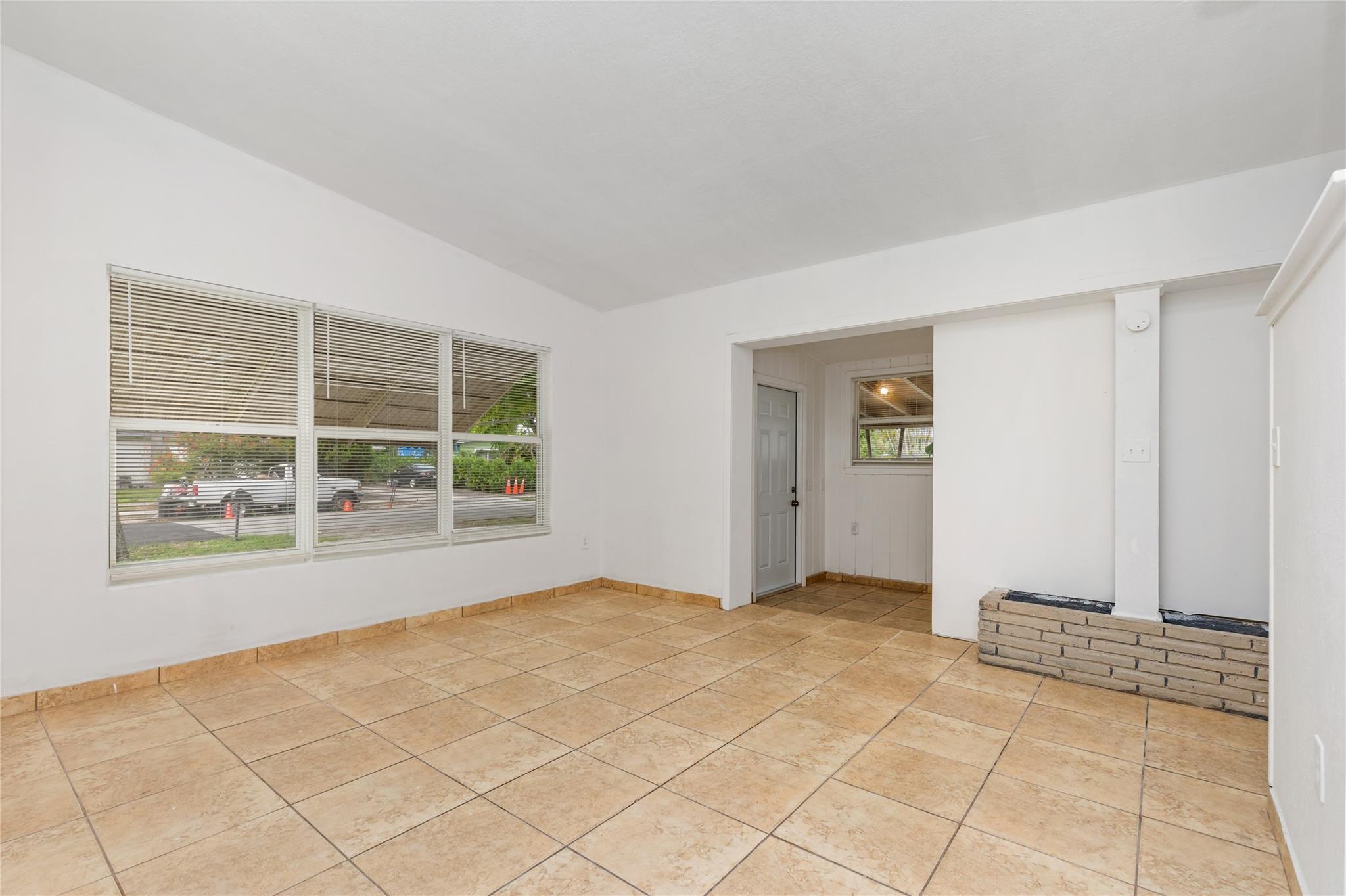 Lake Forest Sec 2 34-23 B - Residential