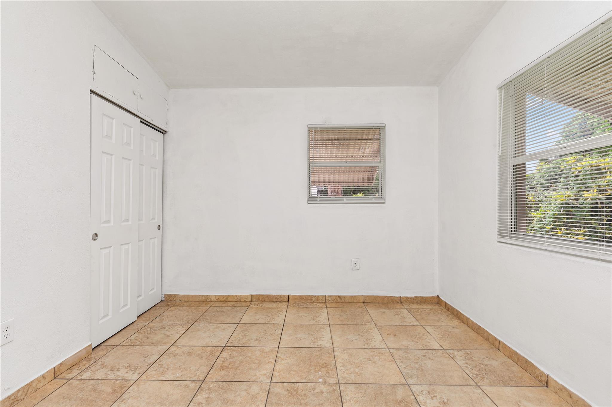 Lake Forest Sec 2 34-23 B - Residential