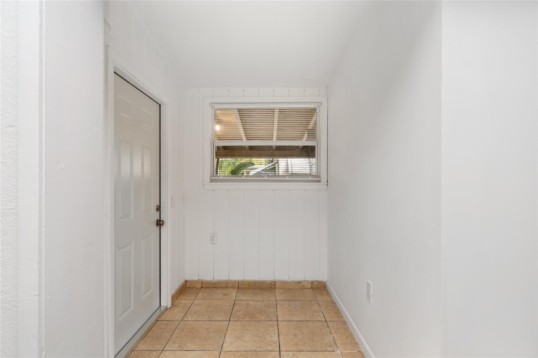 Lake Forest Sec 2 34-23 B - Residential