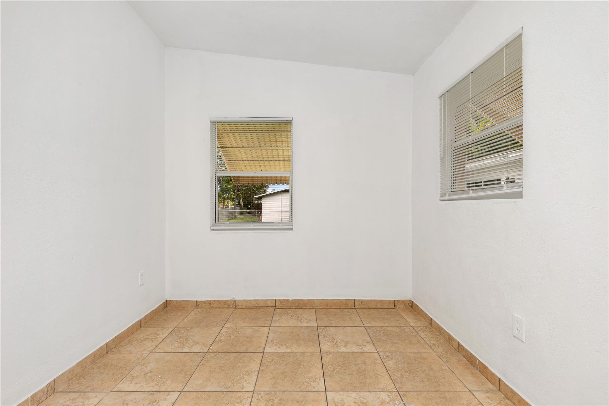 Lake Forest Sec 2 34-23 B - Residential