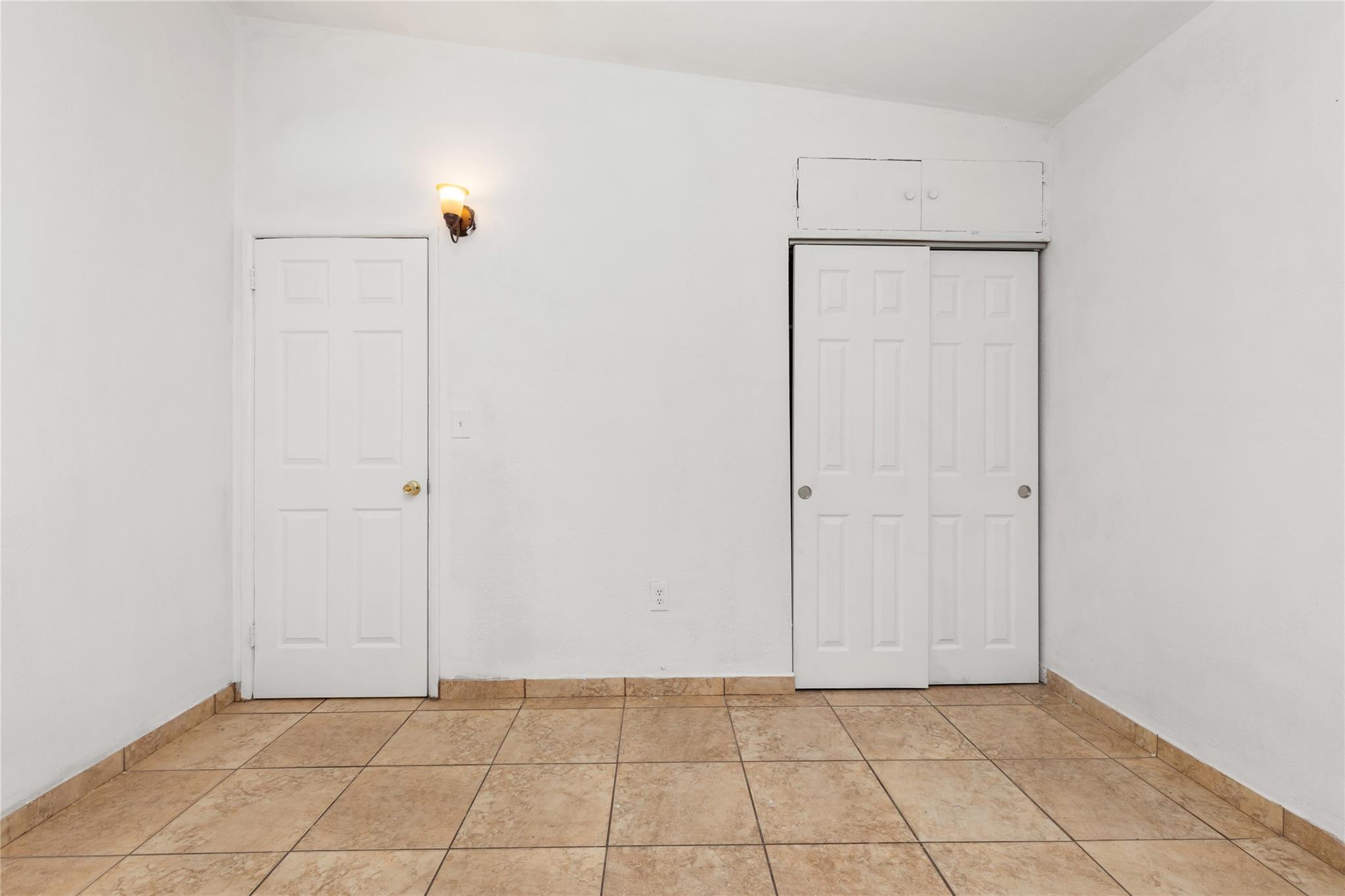 Lake Forest Sec 2 34-23 B - Residential