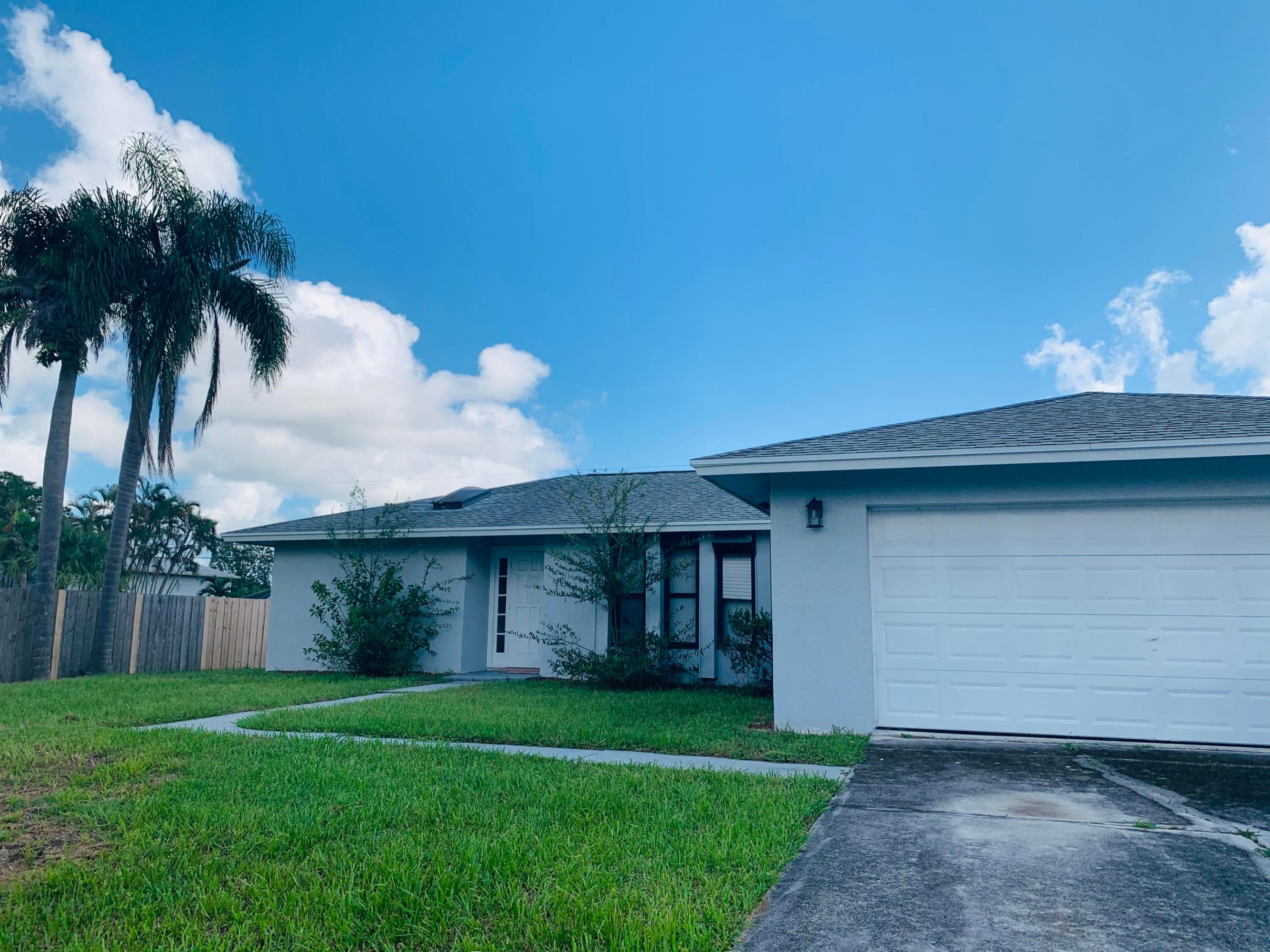 PORT ST LUCIE SECTION 3 - Residential Lease