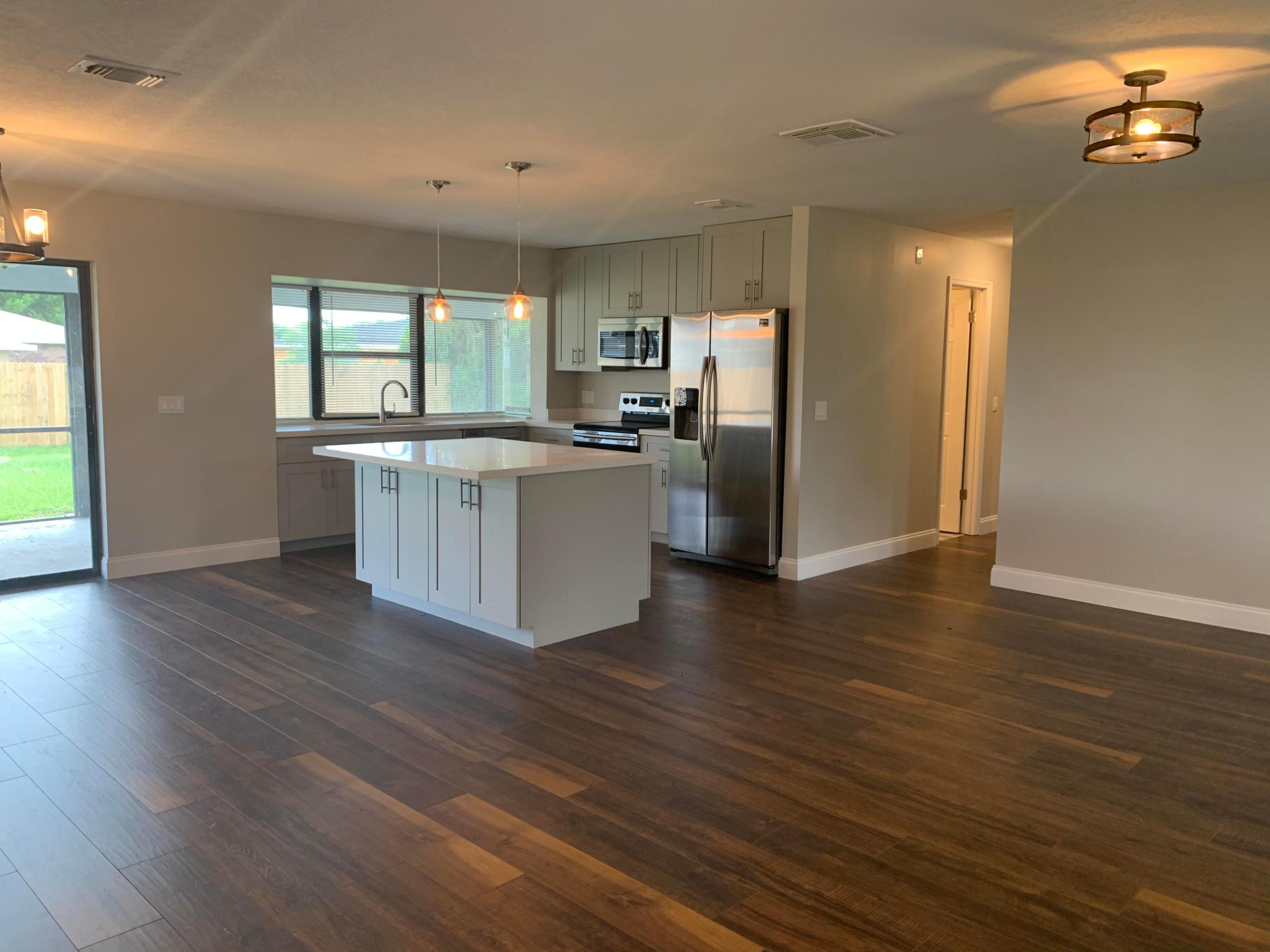 PORT ST LUCIE SECTION 3 - Residential Lease