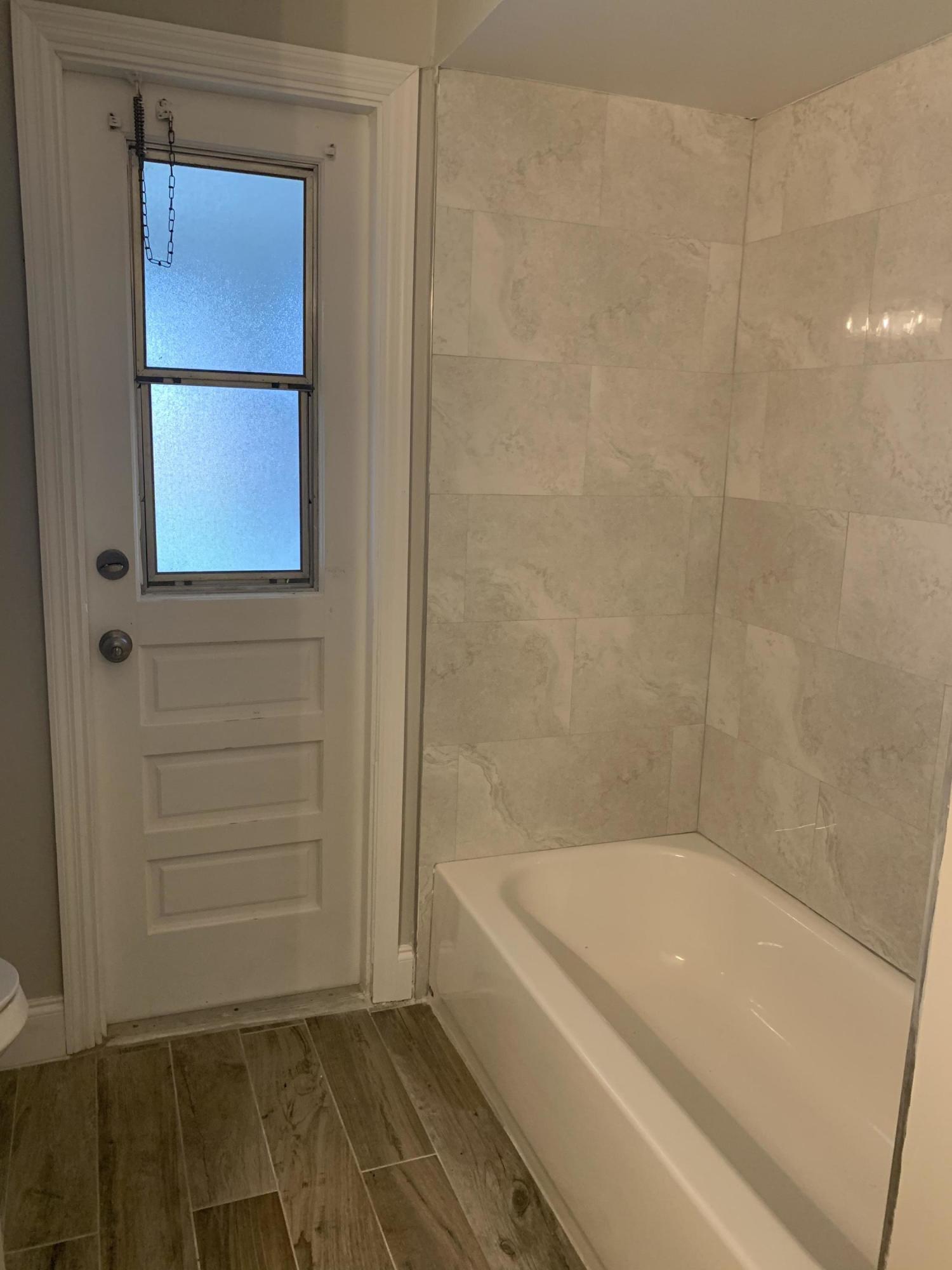 PORT ST LUCIE SECTION 3 - Residential Lease