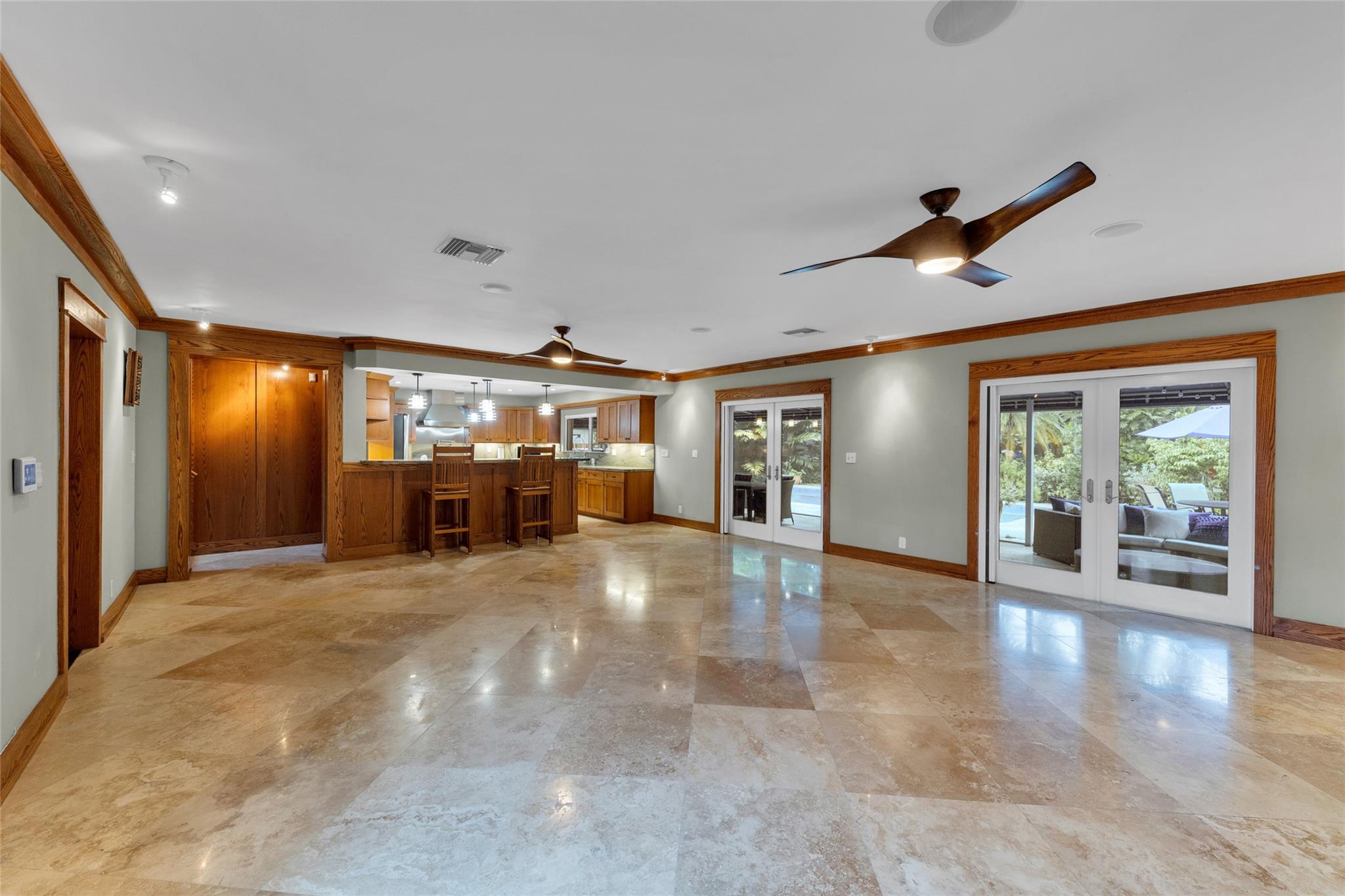 701 NW 24th St