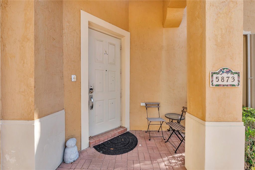 Photo of 5873 NW 120th Terrace, Coral Springs, FL 33076 (MLS # F10549991)