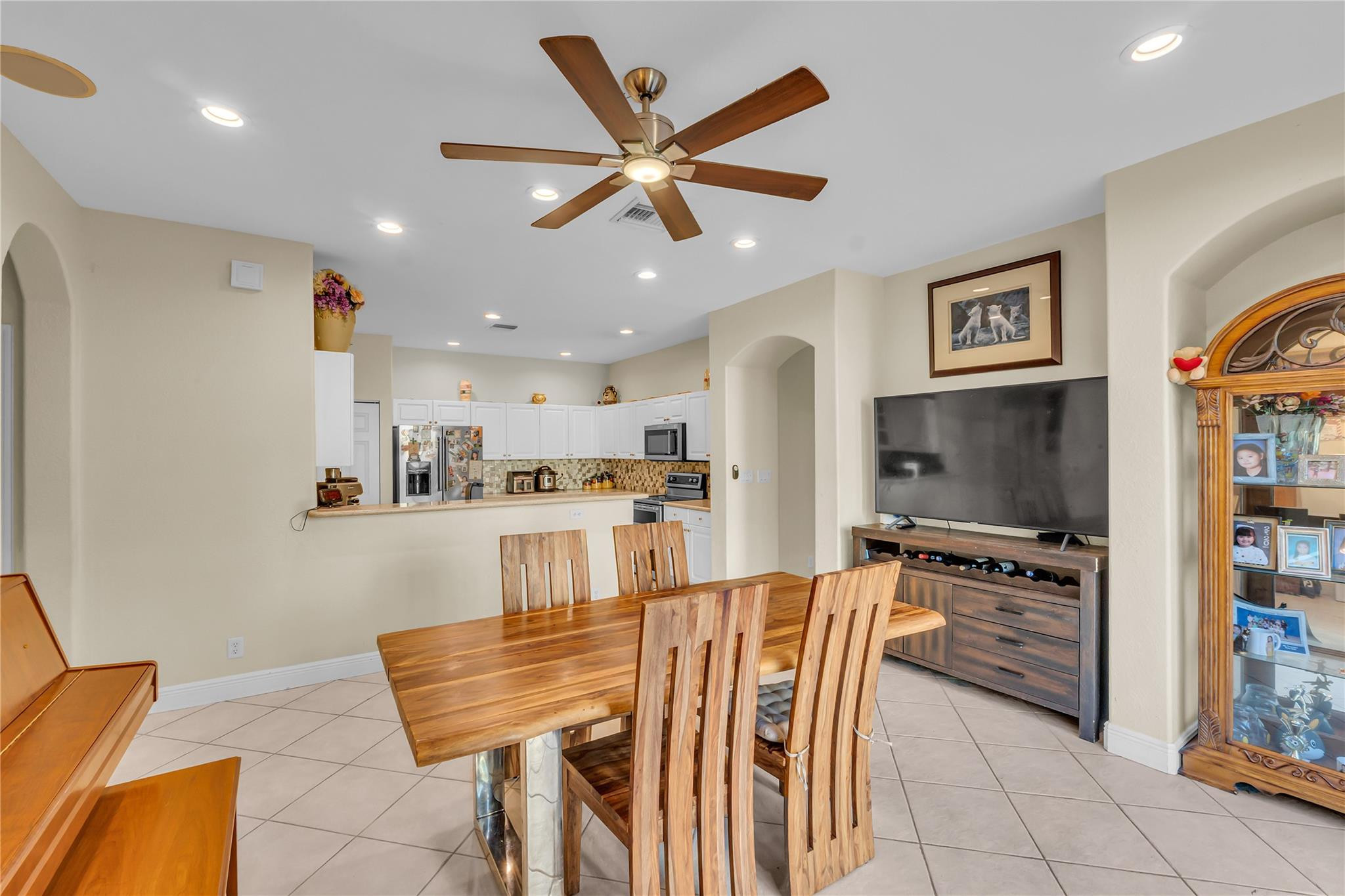 Heron Bay Four 160-1 B - Residential