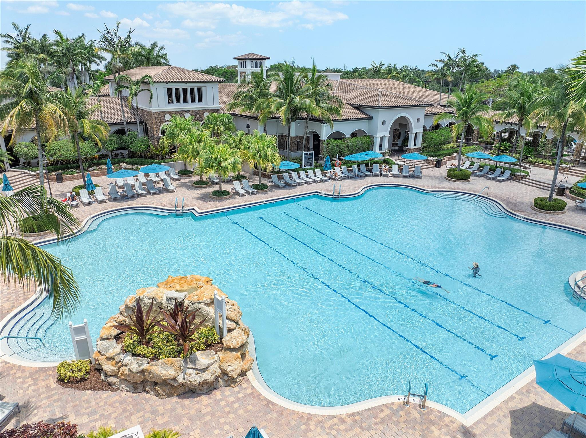 Heron Bay Four 160-1 B - Residential