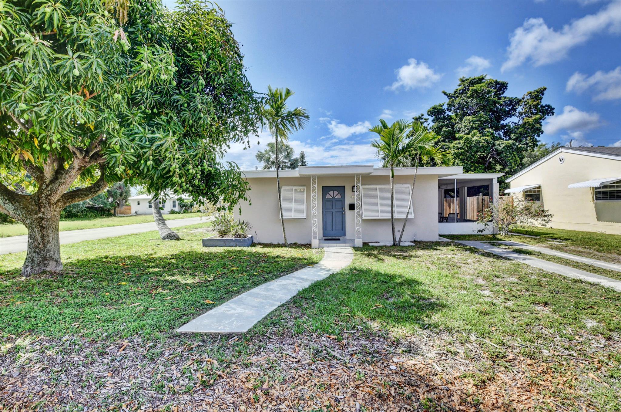 232 SE 1st Avenue SE