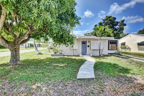 232 SE 1st Avenue SE Boynton Beach FL 33435