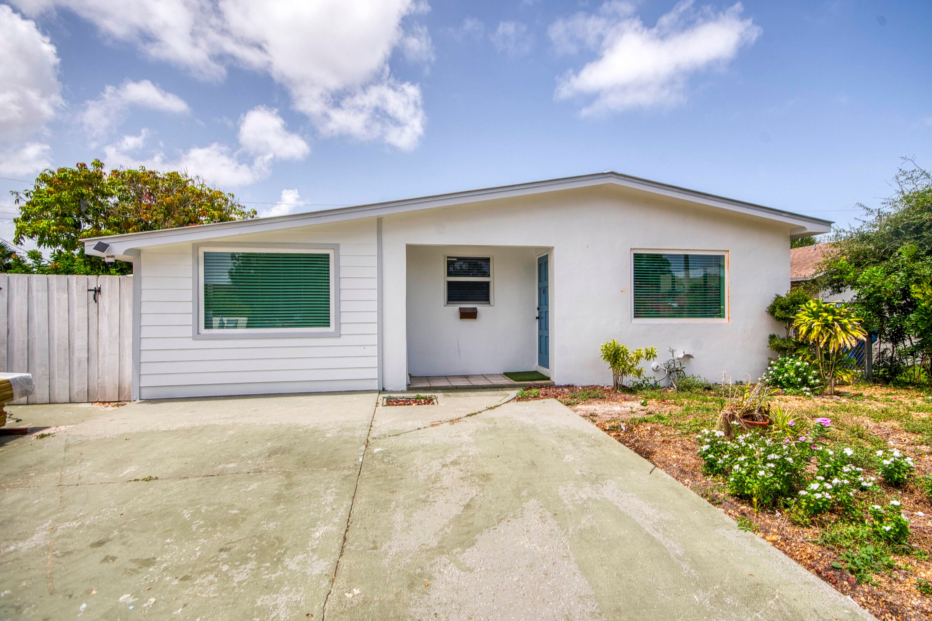 950 W 36th Street