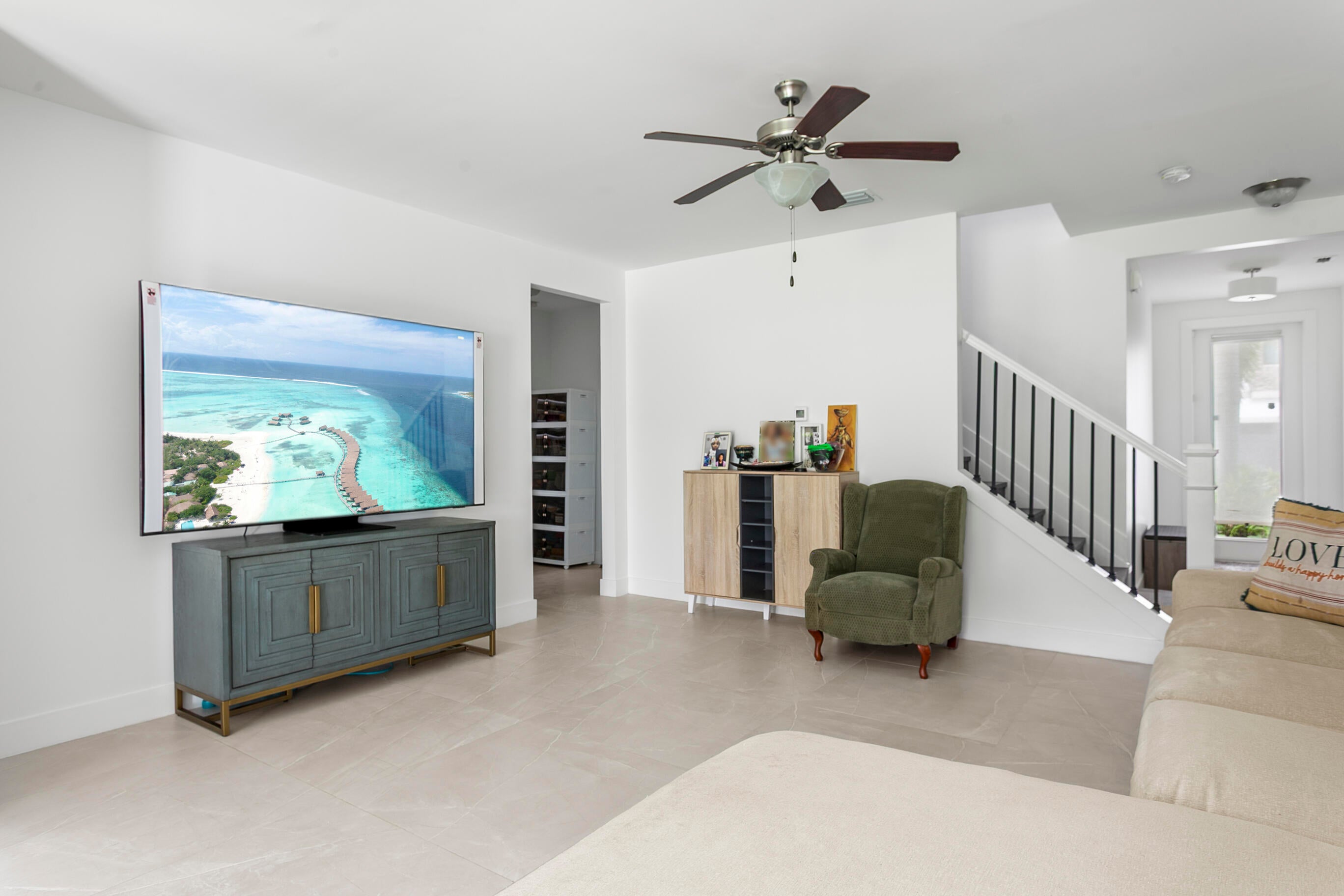 4511 E AQUA BELLA Lane