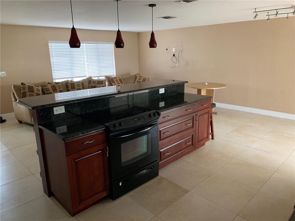 Lauderdale West 2 Sec 78- - Residential
