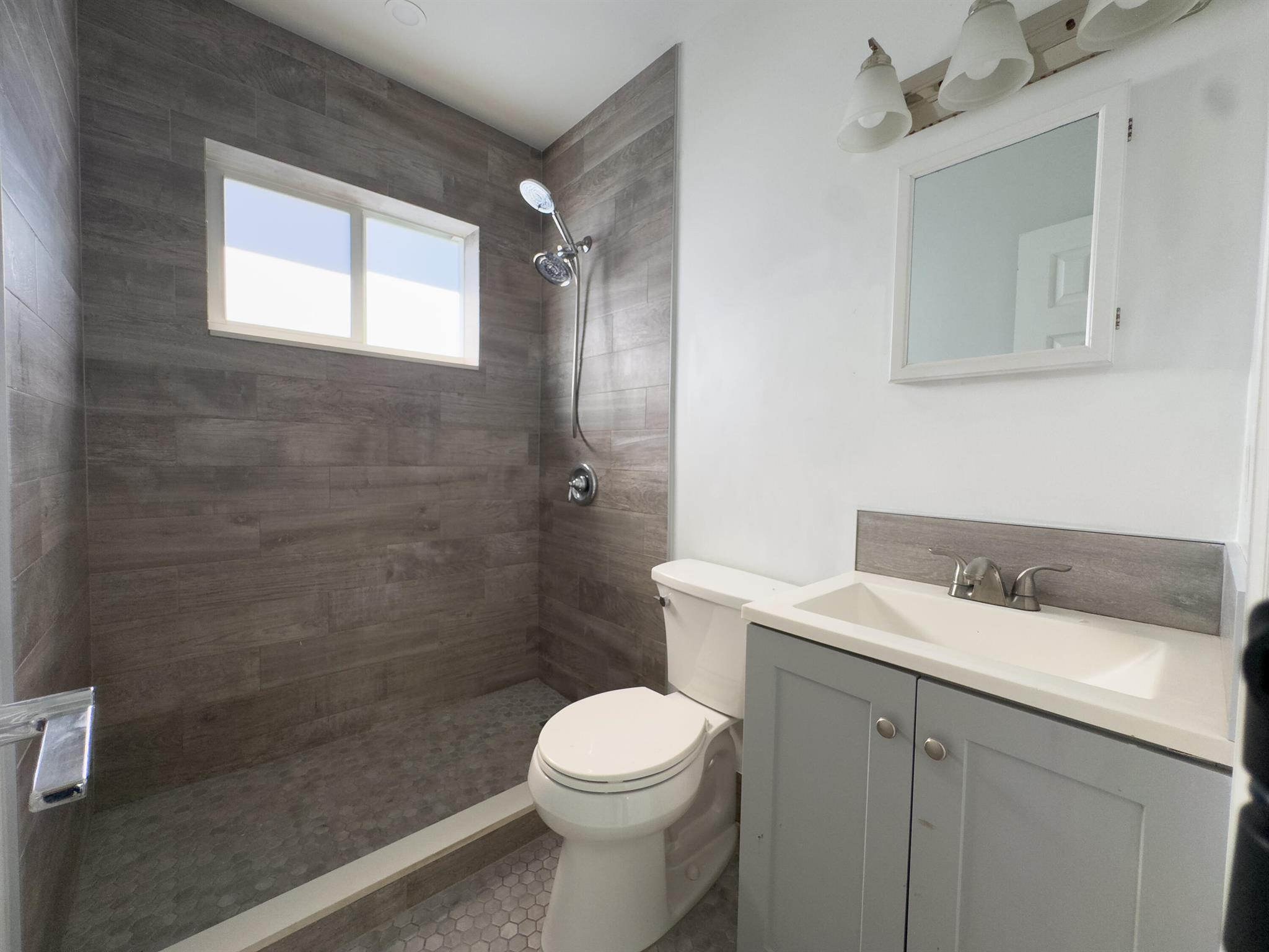 HOLLYWOOD PARK - Residential