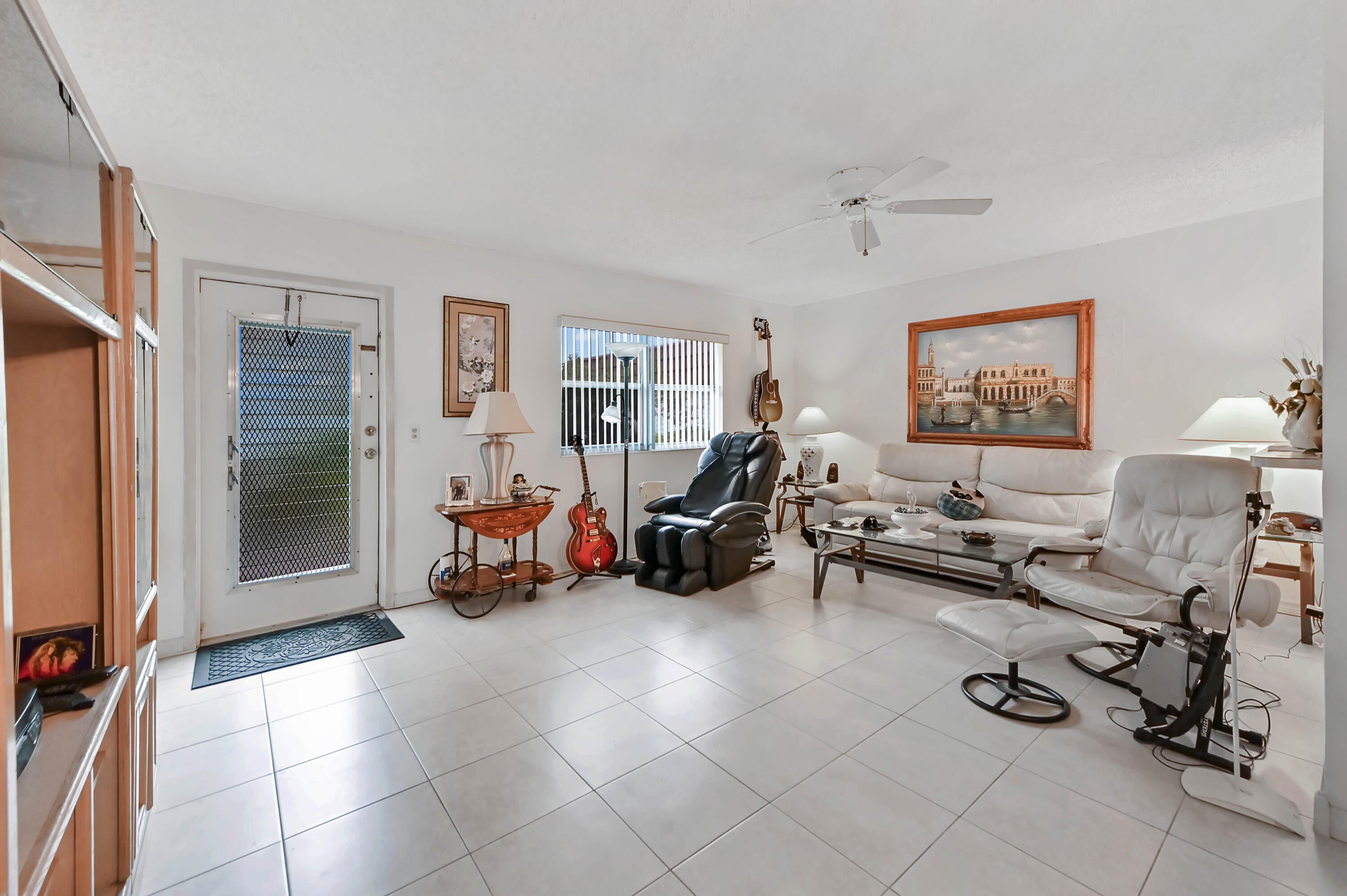 195 Waterford Crescent