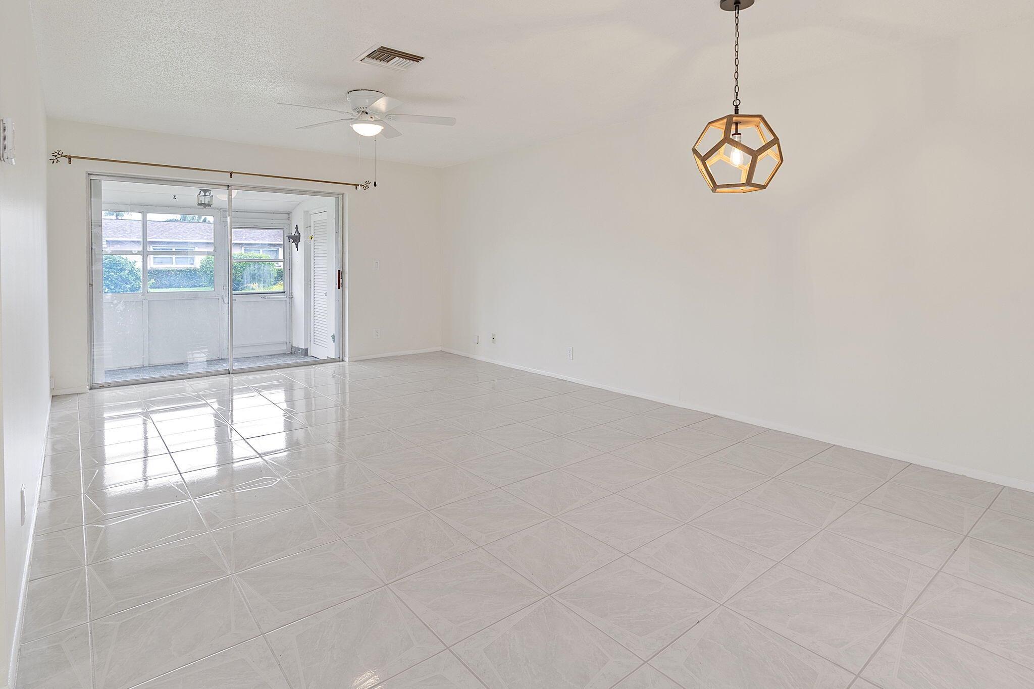 CRESTHAVEN VILLAS CONDO 2 - Residential Lease